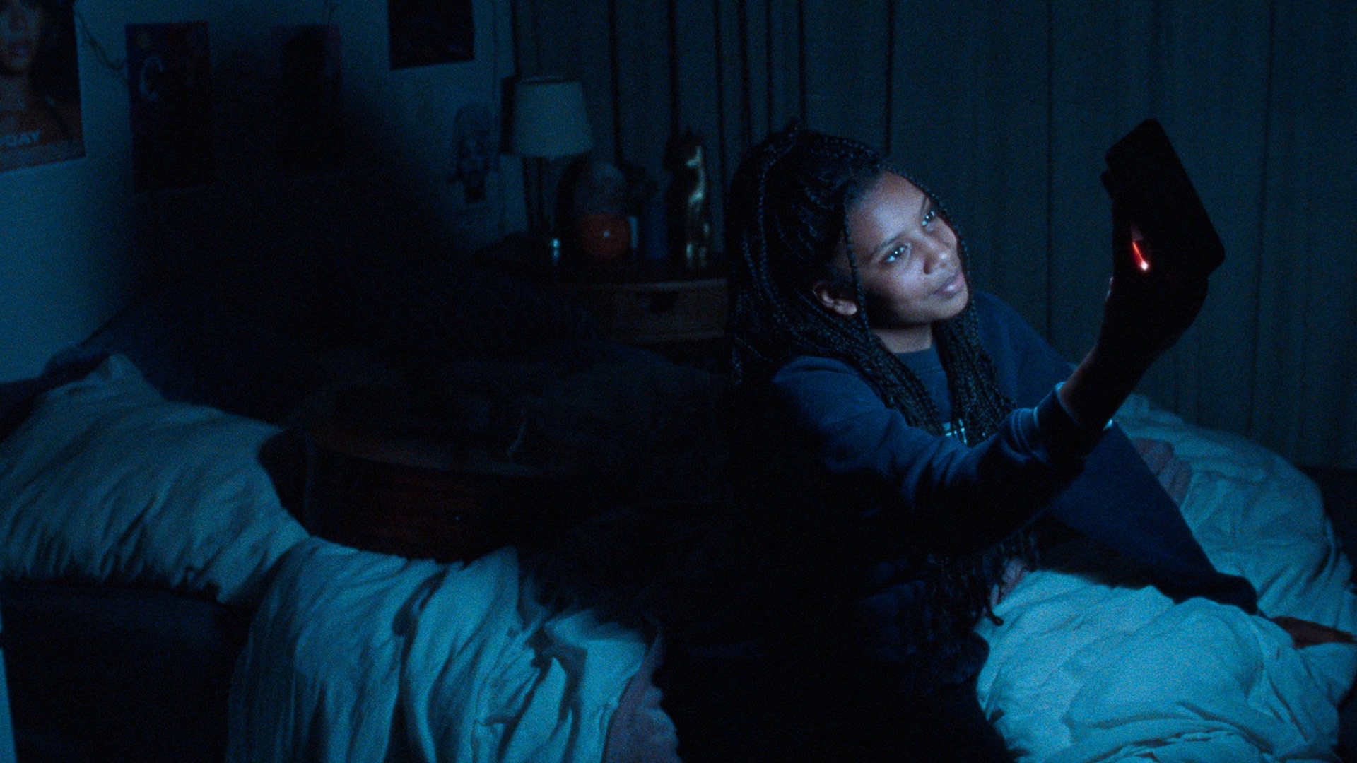 Film still 3 from Voor Aya, a 2022 documentary shot by cinematographer Yannick Giraud