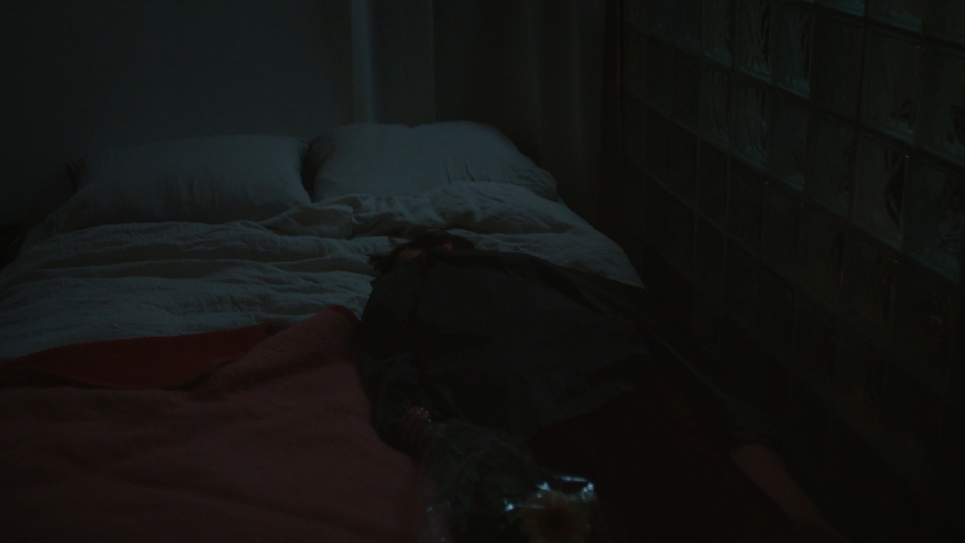 Film still 4 from Anna's Diepvries, a 2025 fiction film shot by cinematographer Yannick Giraud