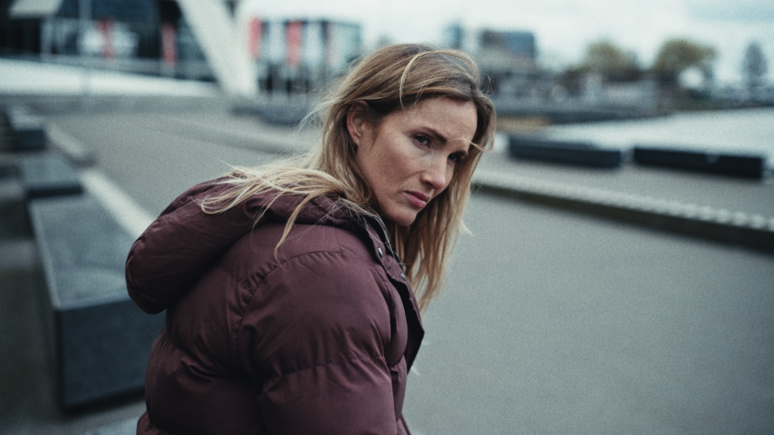 Film still 12 from Wat We Niet Zien, a 2026 short film shot by cinematographer Yannick Giraud