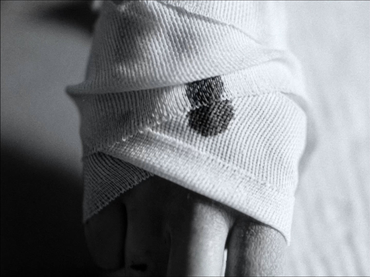 Still 3 from the Weet wat je draagt commercial (2024), shot by cinematographer Yannick Giraud